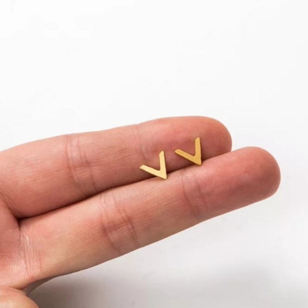 NWOT Dainty Stud Triangle Earrings - Picture 5 of 5